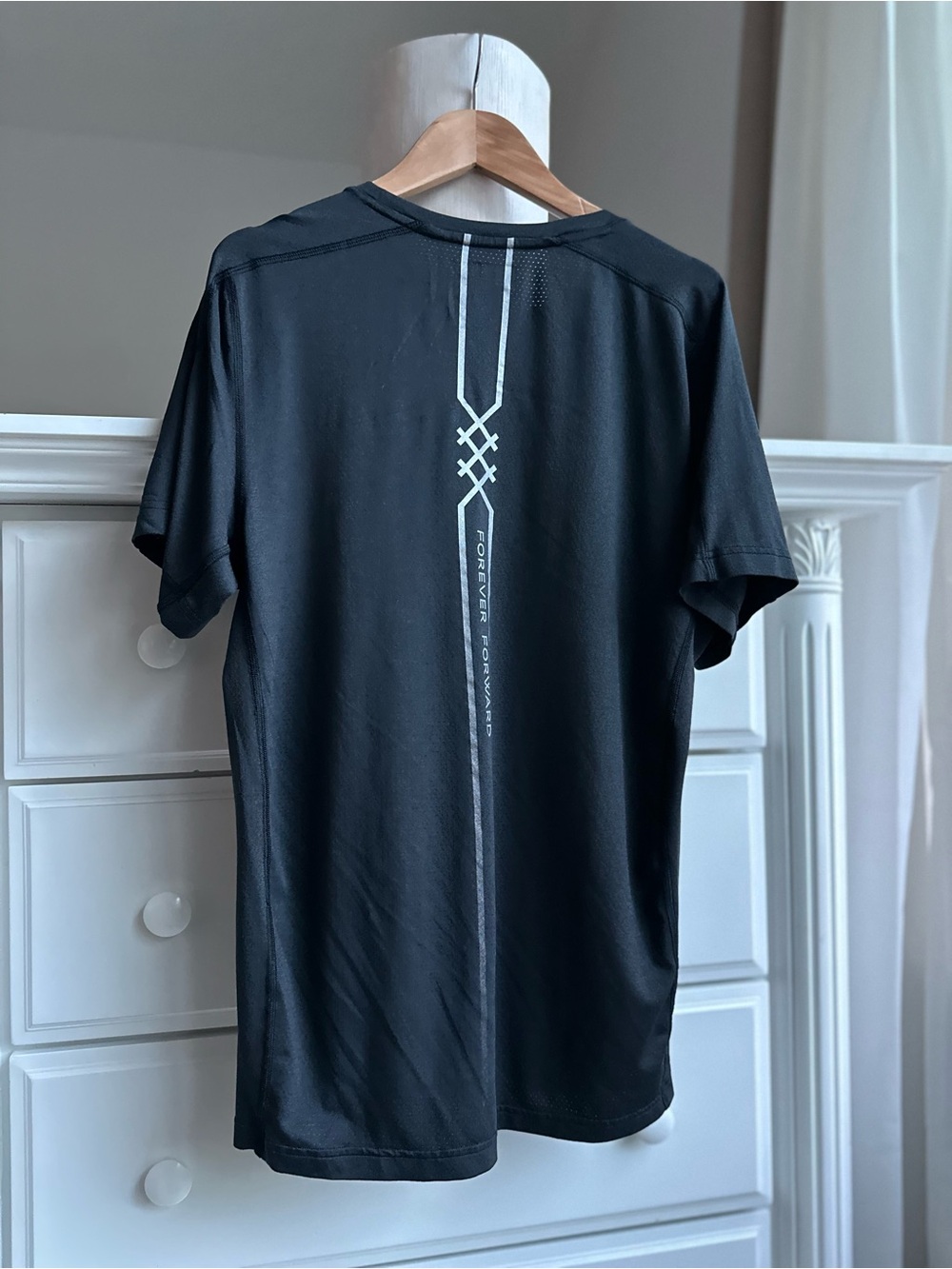 Rhone Performance Short Sleeve T-Shirt Size M